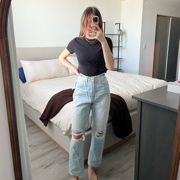 BDG Distressed Light Wash Jeans - Picture 1 of 4